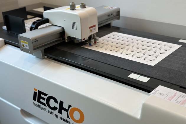 В київській філії друкарні «Аладдін-принт» введена в експлуатацію різальна машина iECHO PK0604 Plus
